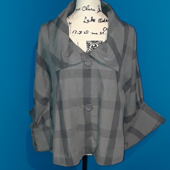 a.n.a Large Grey Plaid Swing Coat w/pockets - Picture 3 of 8
